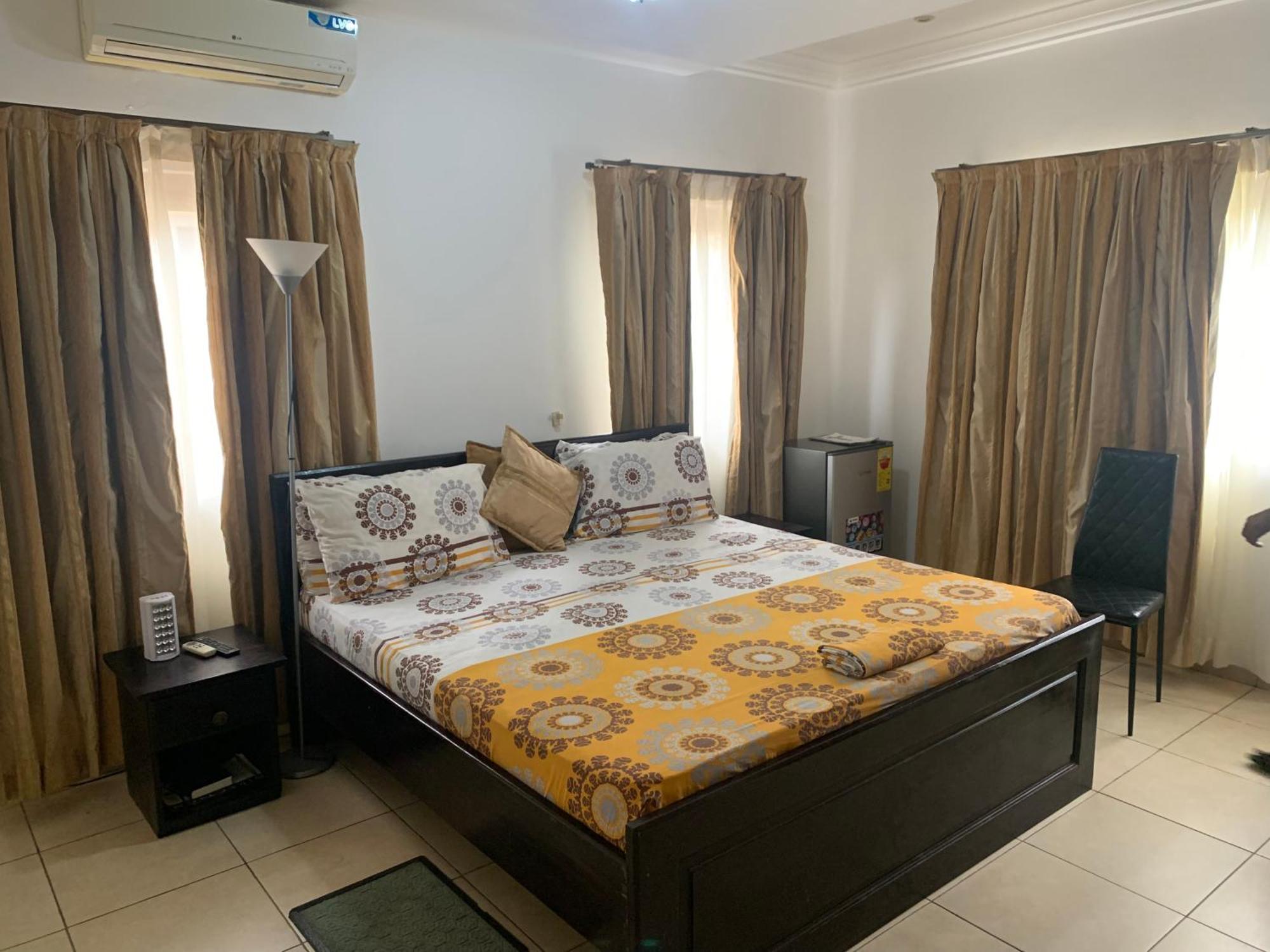 Sandpark Place, West Hills Mile 11 Екстериор снимка