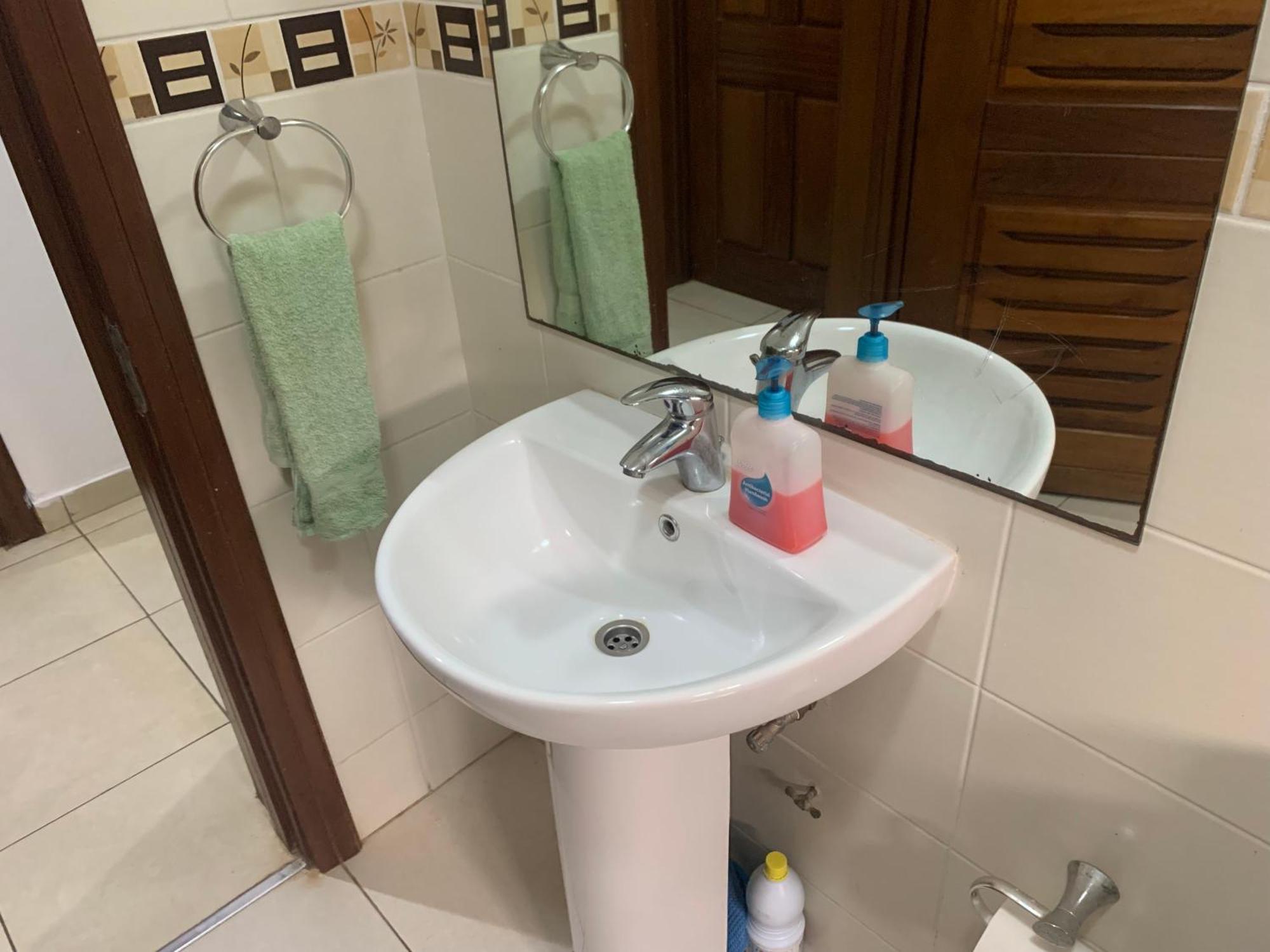 Sandpark Place, West Hills Mile 11 Екстериор снимка
