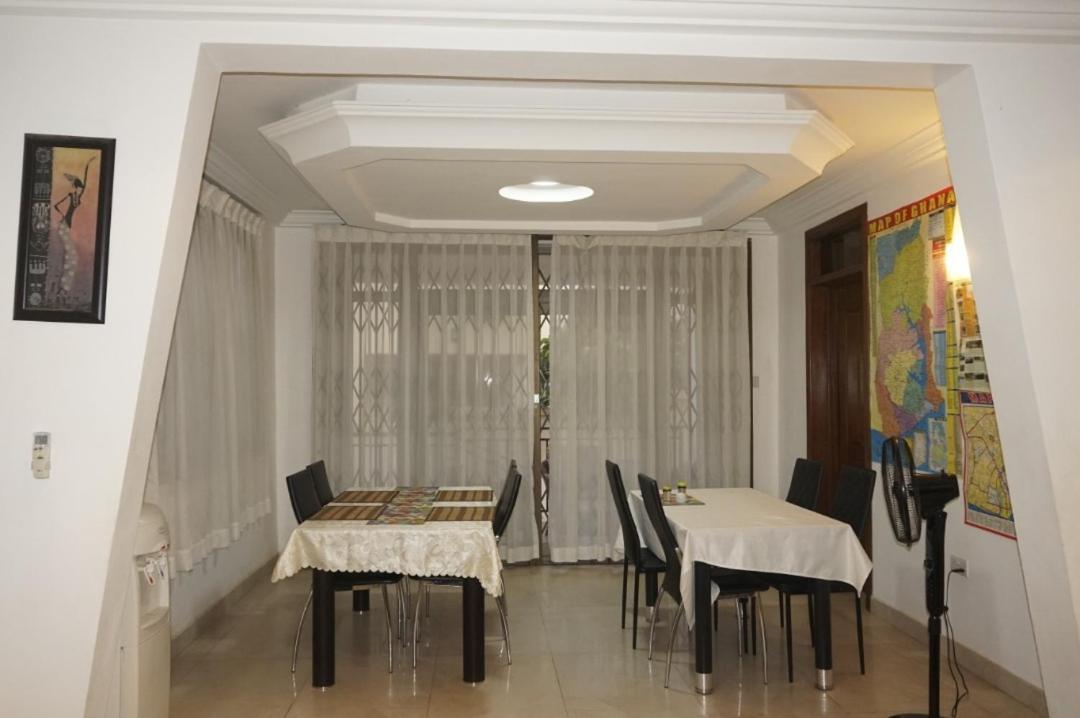 Sandpark Place, West Hills Mile 11 Екстериор снимка