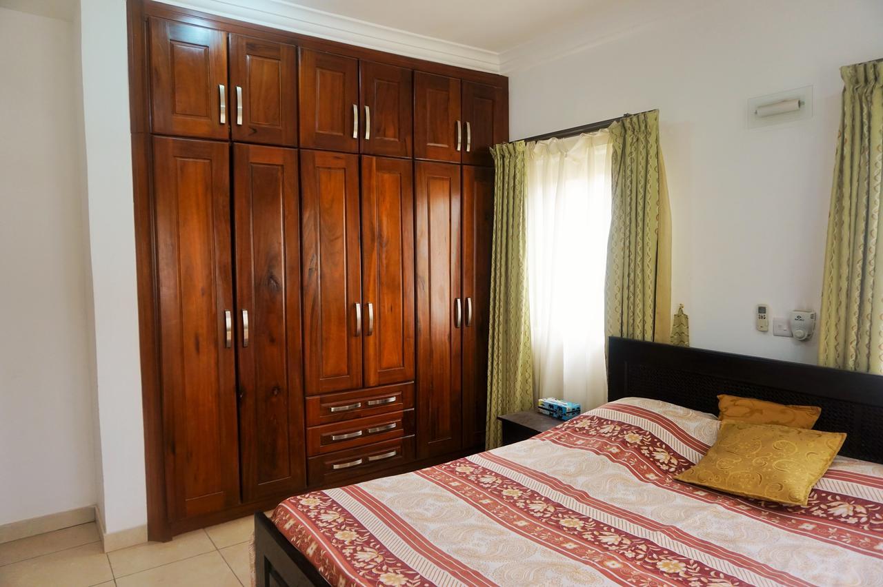 Sandpark Place, West Hills Mile 11 Екстериор снимка